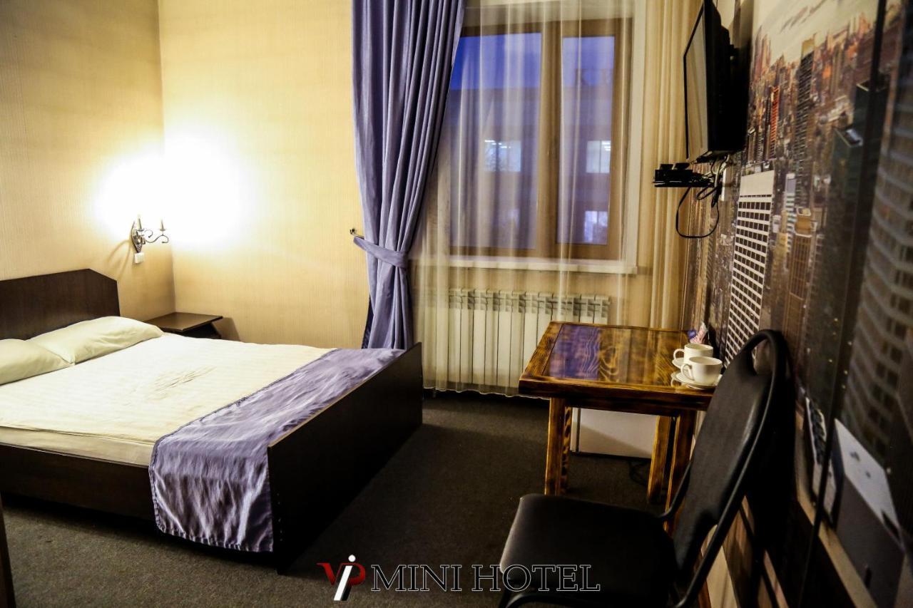 Vip Mini Hotel Semey Exterior photo