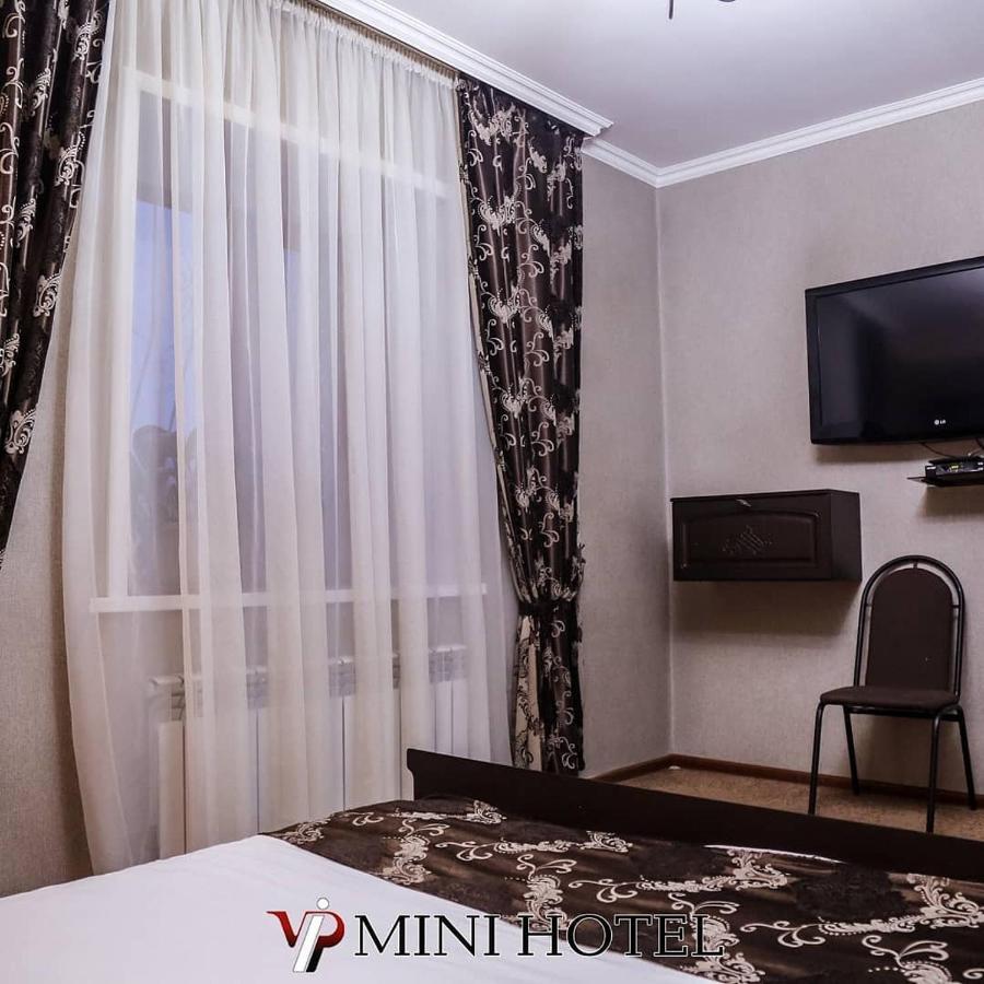 Vip Mini Hotel Semey Exterior photo