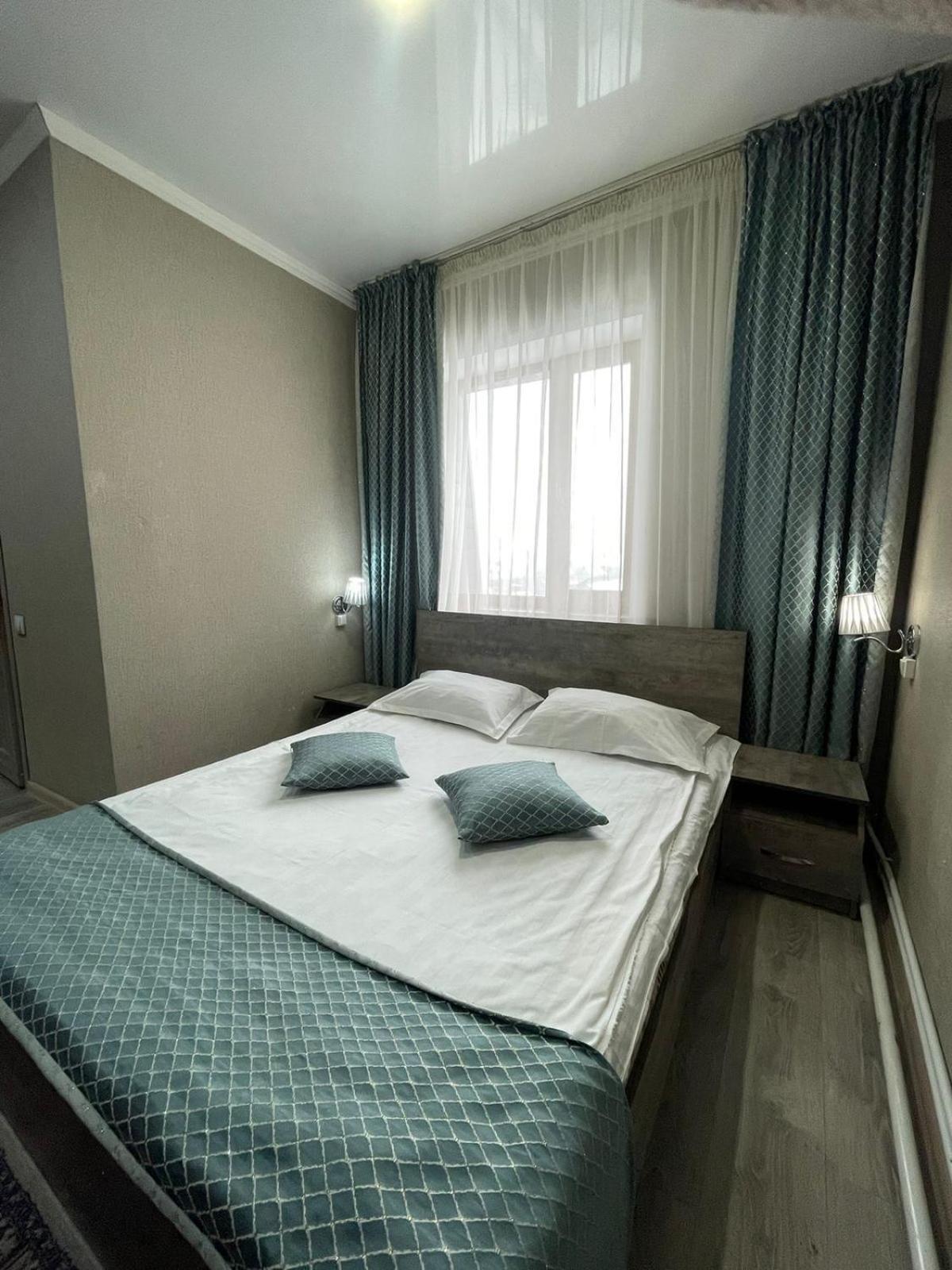 Vip Mini Hotel Semey Exterior photo