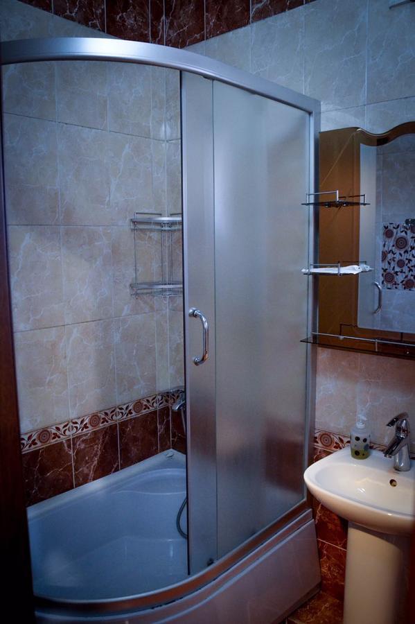 Vip Mini Hotel Semey Exterior photo